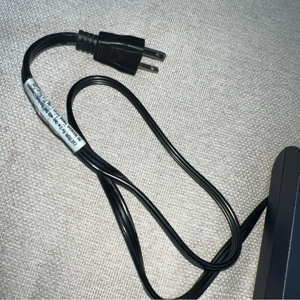 Genuine OEM DELL AC Power Adapter / Charger ADP-90FB Tested